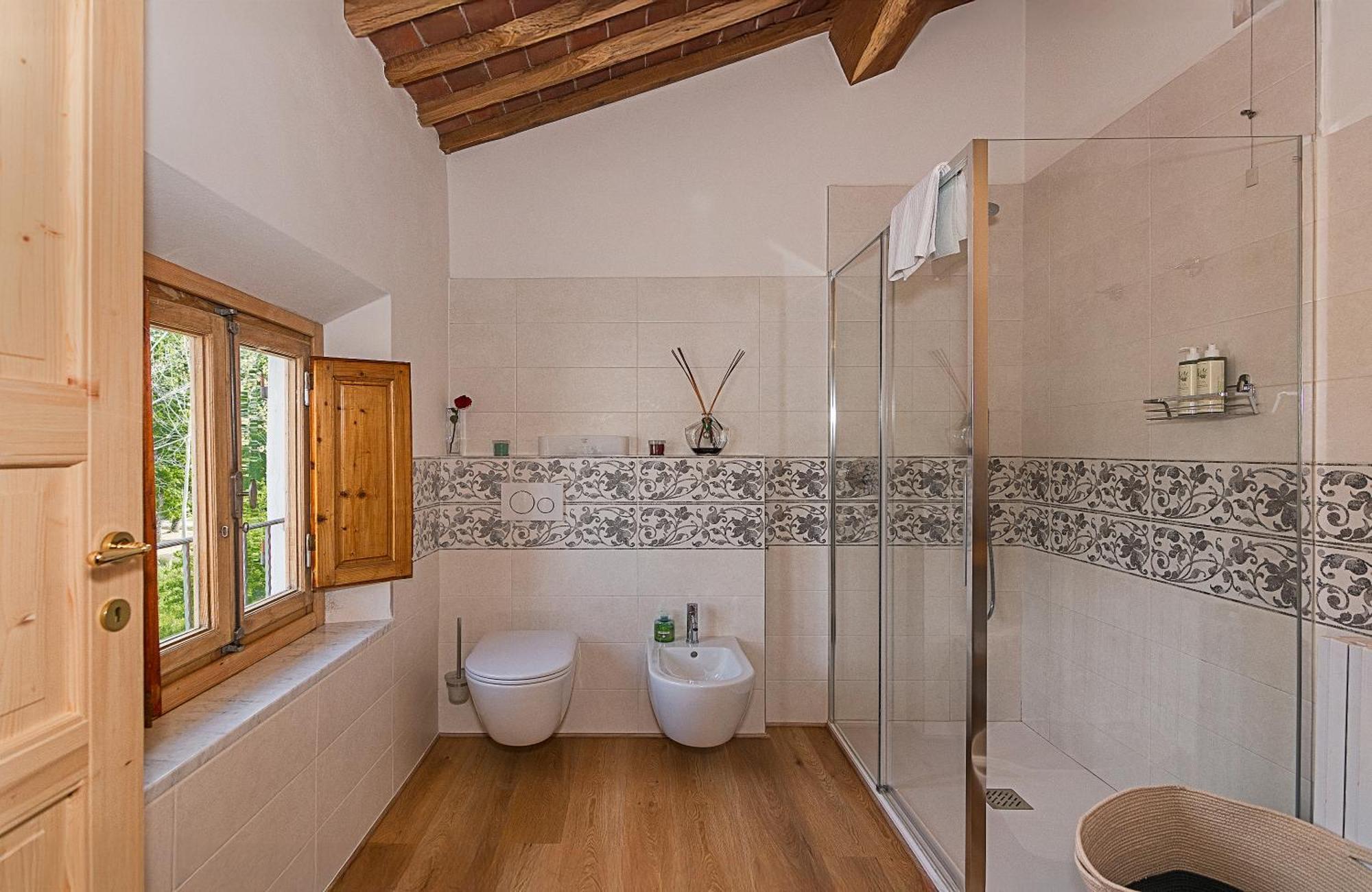 B&B Toringo Capannori Phòng bức ảnh