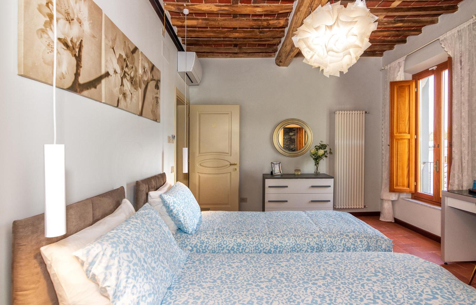 B&B Toringo Capannori Phòng bức ảnh